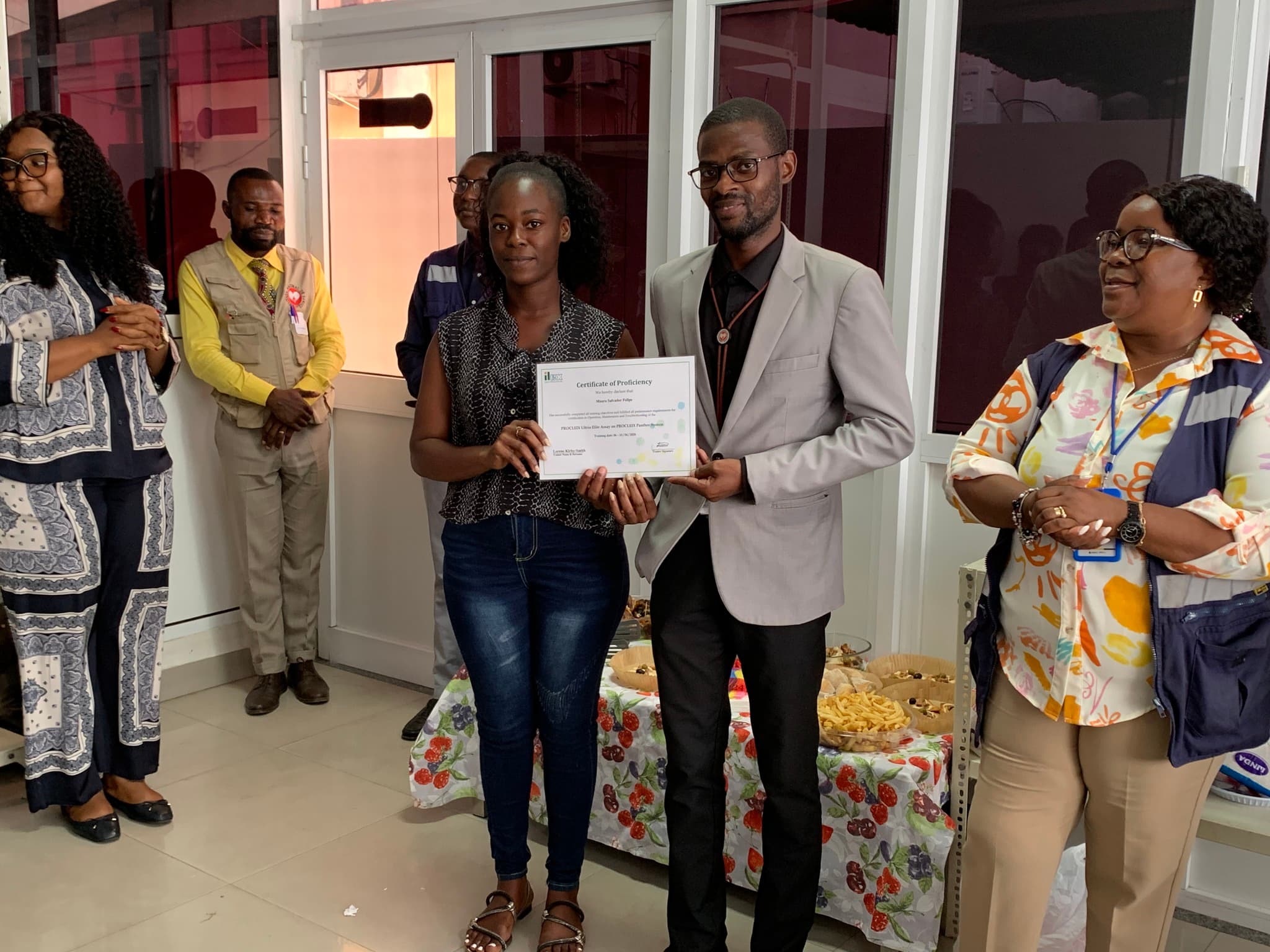 Coleta móvel em
Luanda — 20 Abril.